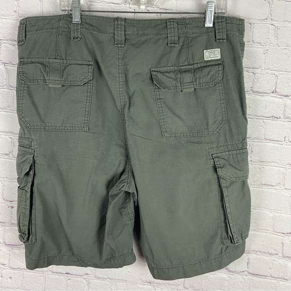Chaps Men's Olive Green Cargo Shorts Size: 38W - Picture 7 of 11